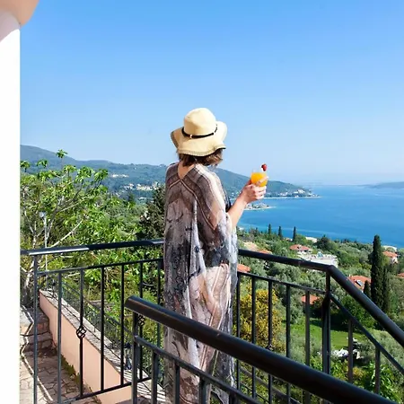 Poseidon Lefkada * Никиана